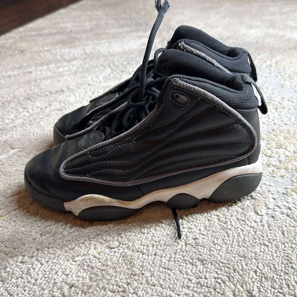 Air Jordan Pro Strong (GS) Black White Sneakers size 1 Y‎ in GUC